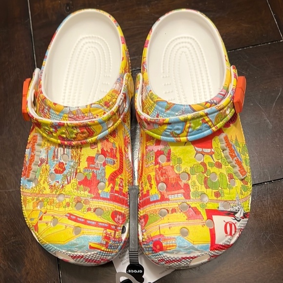Walt Disney World vault collection 50th CROCS - Picture 2 of 8